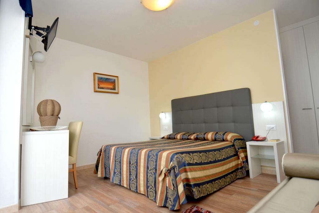 Hotel Stockholm Lido di Jesolo Room photo