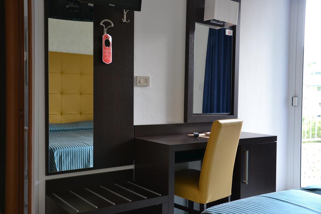 Hotel Stockholm Lido di Jesolo Room photo